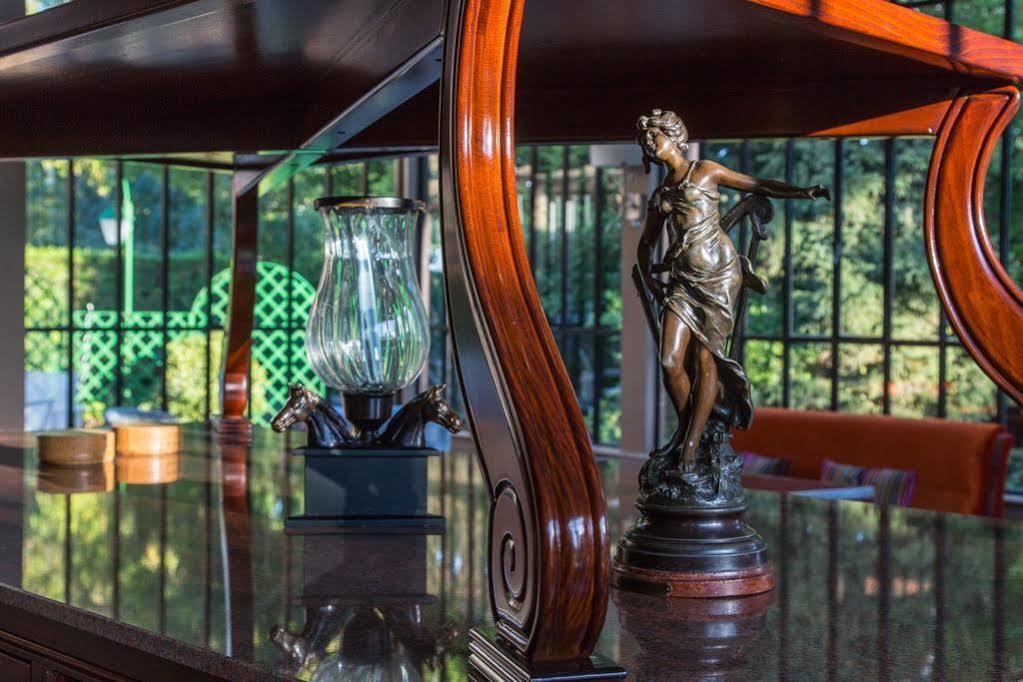 Chateau Le Clos Verneuil d'Avre et d'Iton Eksteriør bilde